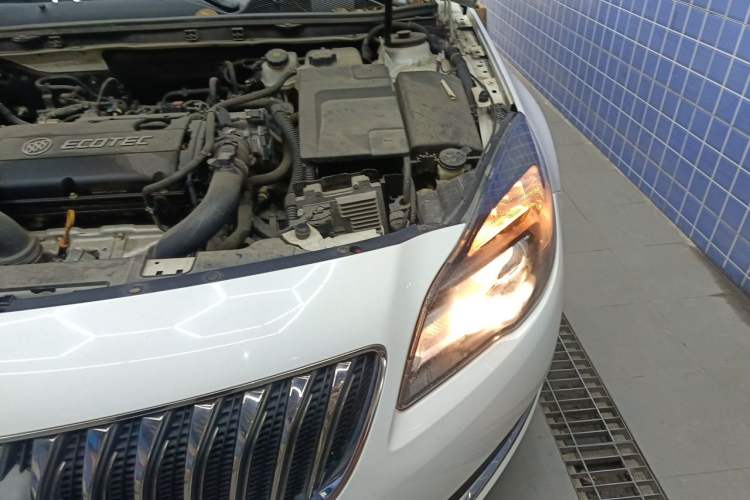 Used Buick Regal 2015 1.6T Leading Technology Model Engine Bay Left