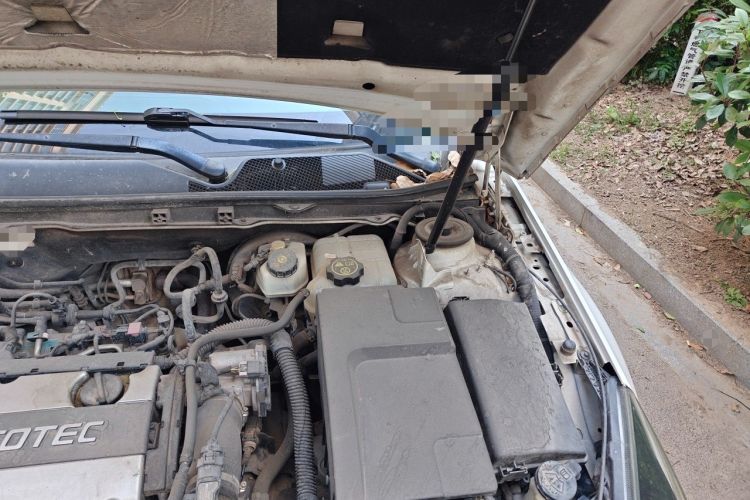Used Buick Regal 2015 1.6T Leading Technology Model Engine Bay Left