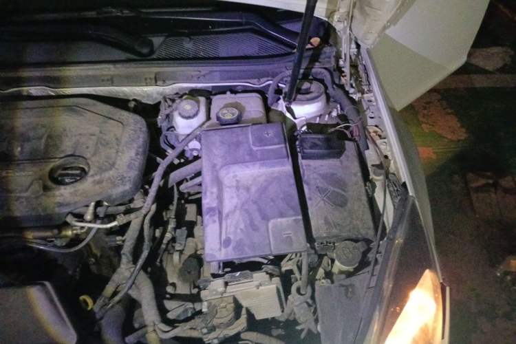 Used Buick Regal 2015 2.0L Leading Fashion Edition Engine Bay Left