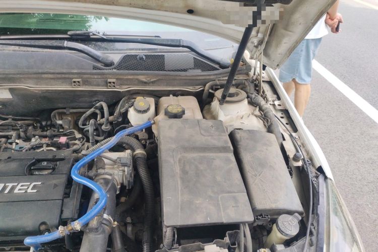 Used Buick Regal 2015 1.6T Elite Tech Model Engine Bay Left