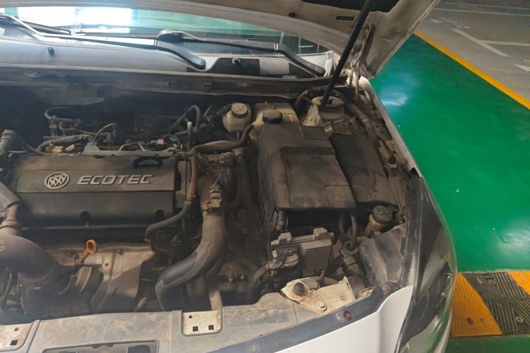 Used Buick Regal 2015 1.6T Elite Tech Model Engine Bay Left