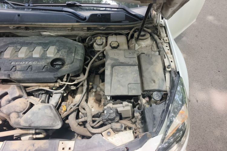 Used Buick Regal 2015 2.0L Leading Fashion Edition Engine Bay Left