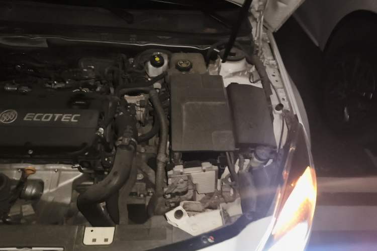 Used Buick Regal 2015 1.6T Leading Technology Model Engine Bay Left