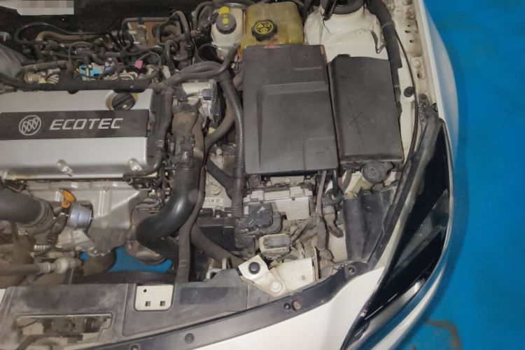 Used Buick Regal 2015 1.6T Leading Technology Model Engine Bay Left