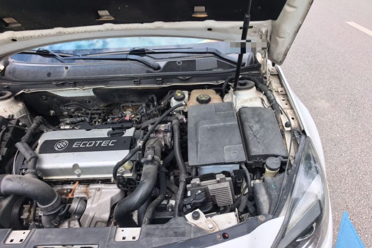 Used Buick Regal 2015 1.6T Elite Tech Model Engine Bay Left