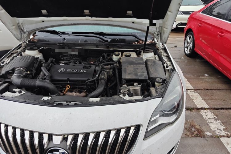 Used Buick Regal 2015 1.6T Elite Tech Model Engine Bay Left