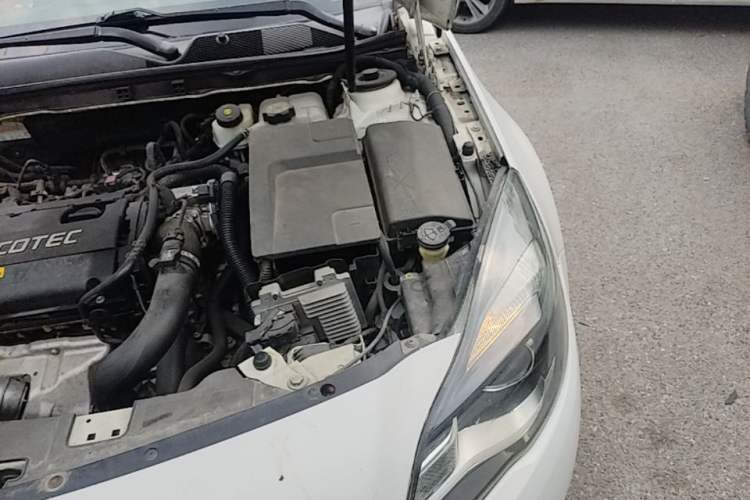 Used Buick Regal 2015 1.6T Leading Technology Model Engine Bay Left