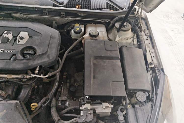 Used Buick Regal 2015 2.0L Leading Fashion Edition Engine Bay Left