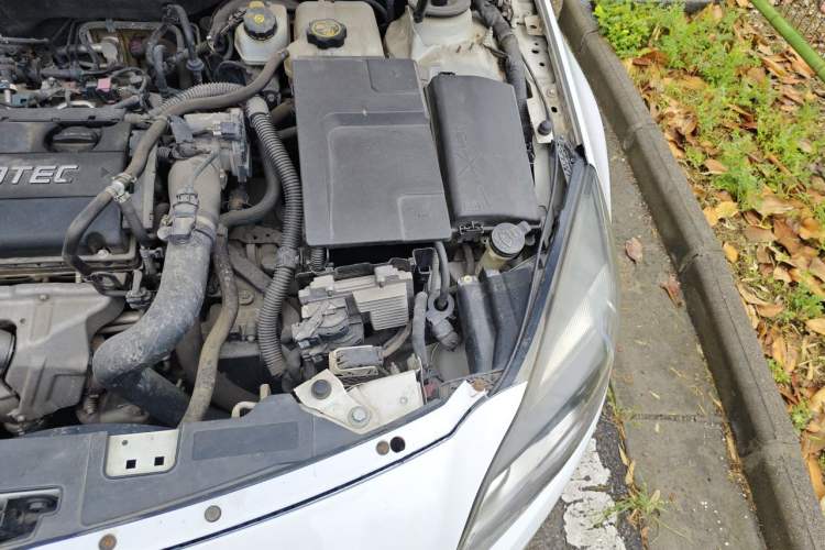 Used Buick Regal 2015 1.6T Leading Technology Model Engine Bay Left