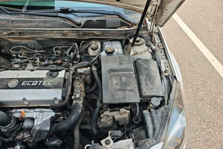 Used Buick Regal 2015 1.6T Leading Technology Model Engine Bay Left