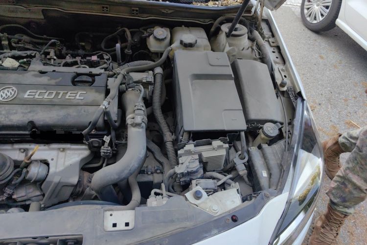 Used Buick Regal 2015 1.6T Elite Tech Model Engine Bay Left