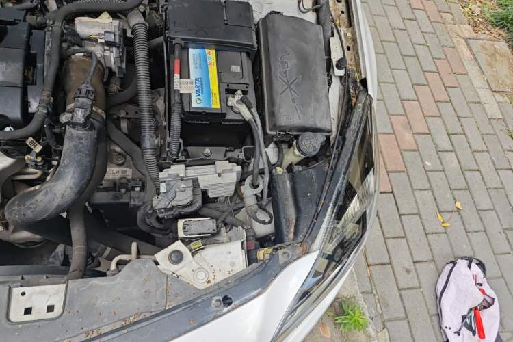 Used Buick Regal 2015 1.6T Elite Tech Model Engine Bay Left