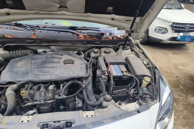 Used Buick Regal 2015 GS 2.0T Grand Sport Edition Engine Bay Left