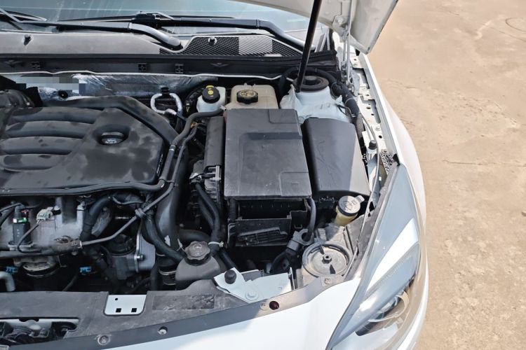 Used Buick Regal 2015 GS 2.0T Grand Sport Edition Engine Bay Left