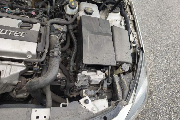 Used Buick Regal 2015 1.6T Leading Technology Model Engine Bay Left