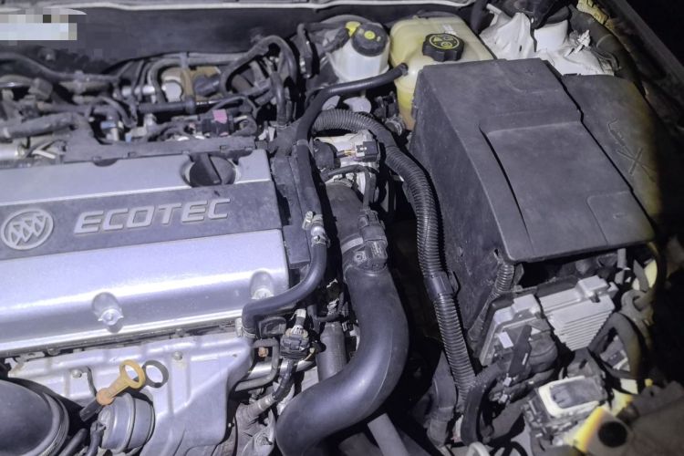 Used Buick Regal 2015 1.6T Elite Tech Model Engine Bay Left