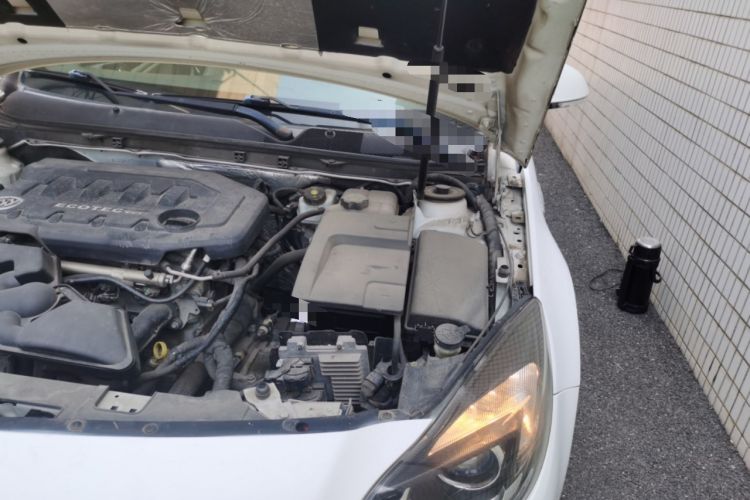 Used Buick Regal 2015 2.0L Leading Fashion Edition Engine Bay Left