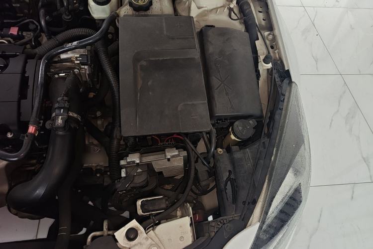 Used Buick Regal 2015 1.6T Leading Technology Model Engine Bay Left