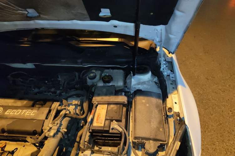 Used Buick Regal 2015 1.6T Leading Technology Model Engine Bay Left