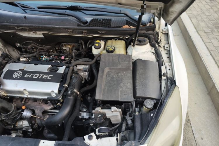 Used Buick Regal 2015 1.6T Leading Technology Model Engine Bay Left