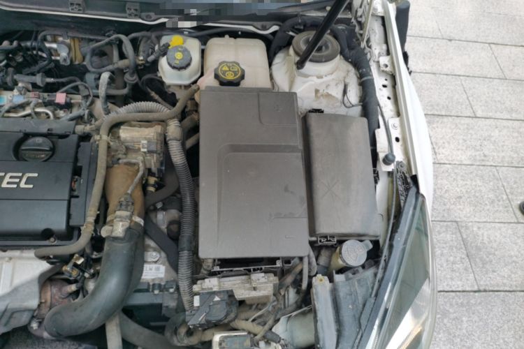Used Buick Regal 2015 1.6T Leading Technology Model Engine Bay Left