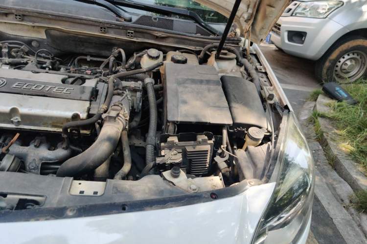 Used Buick Regal 2015 1.6T Leading Technology Model Engine Bay Left