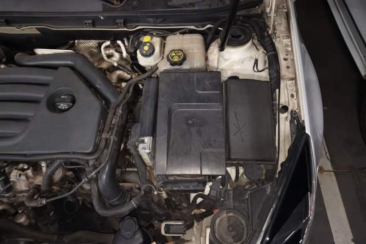 Used Buick Regal 2015 GS 2.0T Grand Sport Edition Engine Bay Left