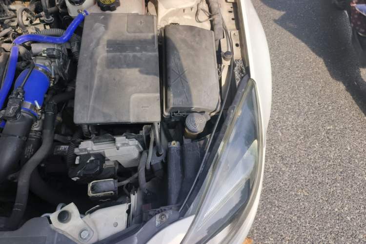 Used Buick Regal 2015 1.6T Leading Technology Model Engine Bay Left