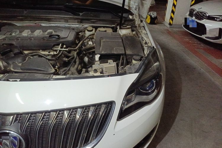 Used Buick Regal 2015 2.0L Leading Fashion Edition Engine Bay Left