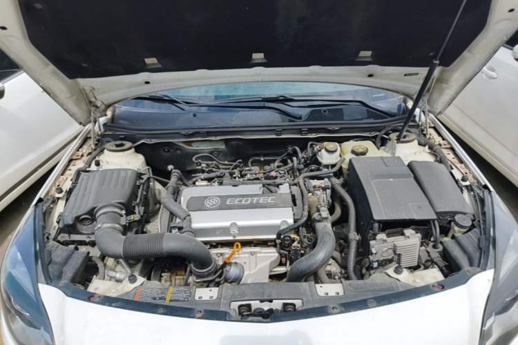 Used Buick Regal 2015 1.6T Leading Technology Model Engine Bay