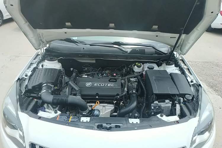 Used Buick Regal 2015 1.6T Elite Tech Model Engine Bay