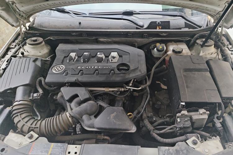 Used Buick Regal 2015 2.0L Leading Fashion Edition Engine Bay