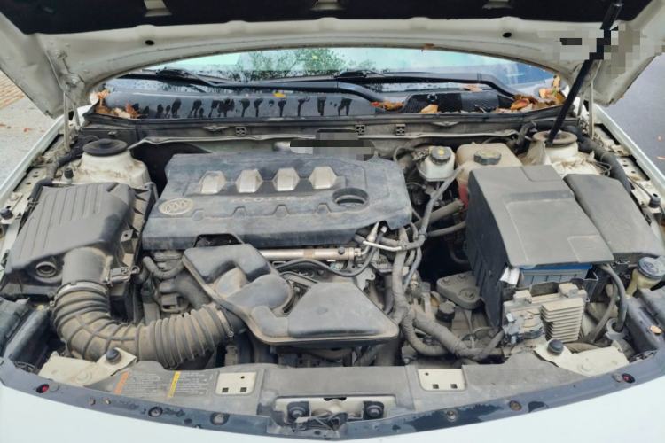 Used Buick Regal 2015 2.0L Leading Fashion Edition Engine Bay