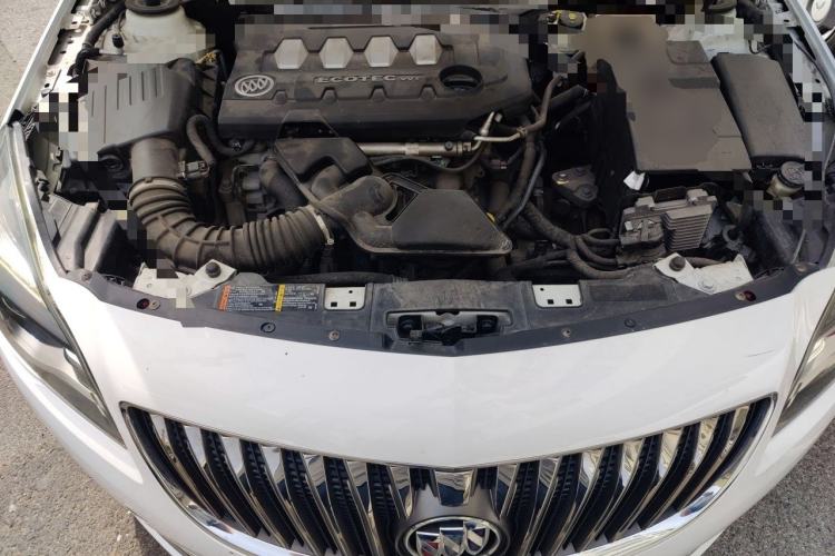 Used Buick Regal 2015 2.0L Elite Fashion Edition Engine Bay