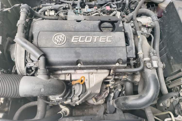 Used Buick Regal 2015 1.6T Leading Technology Model Engine Bay