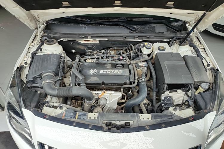 Used Buick Regal 2015 1.6T Elite Tech Model Engine Bay
