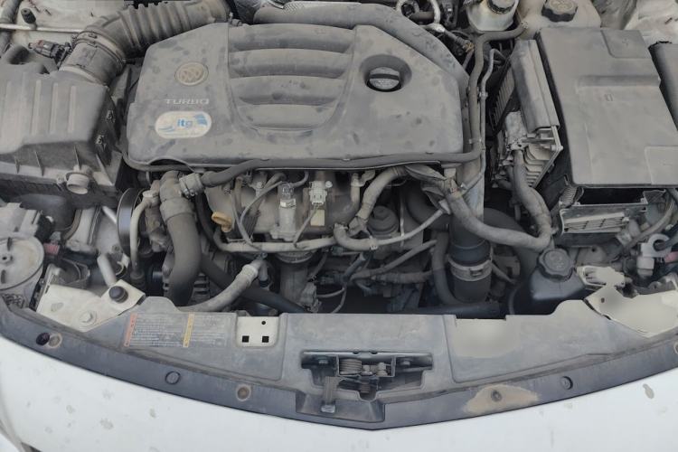 Used Buick Regal 2015 GS 2.0T Grand Sport Edition Engine Bay