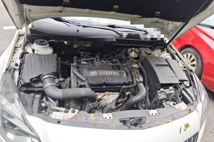 Used Buick Regal 2015 1.6T Leading Technology Model Engine Bay