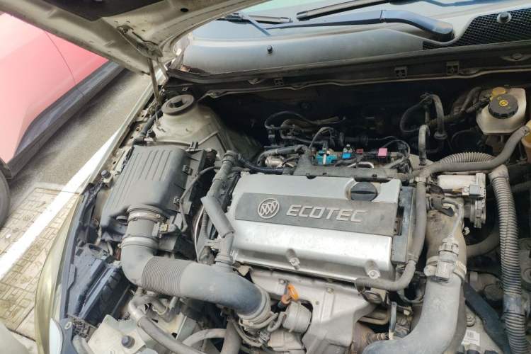 Used Buick Regal 2015 1.6T Leading Technology Model Engine Bay Right