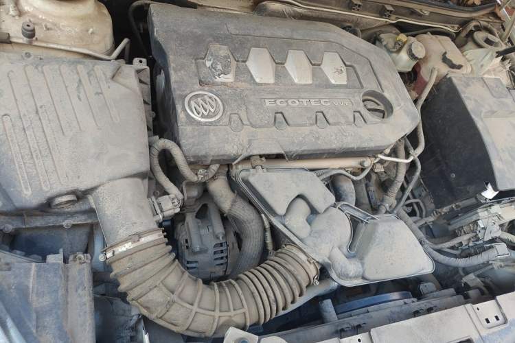 Used Buick Regal 2015 2.0L Leading Fashion Edition Engine Bay Right