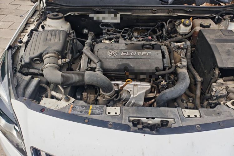 Used Buick Regal 2015 1.6T Elite Tech Model Engine Bay Right