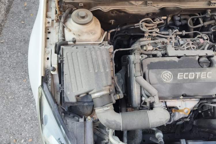 Used Buick Regal 2015 1.6T Leading Technology Model Engine Bay Right