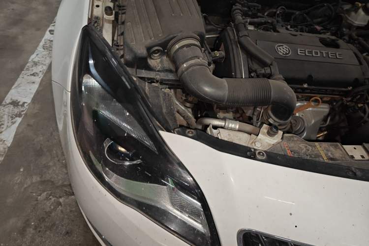 Used Buick Regal 2015 1.6T Elite Tech Model Engine Bay Right