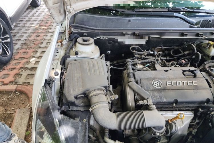 Used Buick Regal 2015 1.6T Leading Technology Model Engine Bay Right