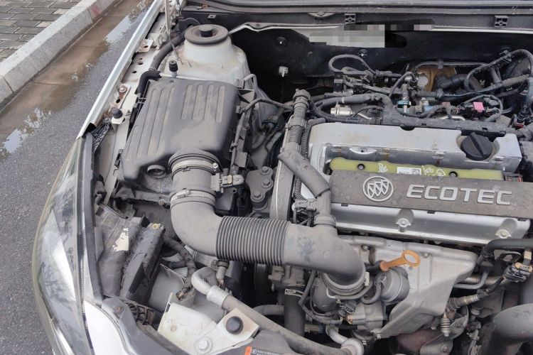 Used Buick Regal 2015 1.6T Elite Tech Model Engine Bay Right