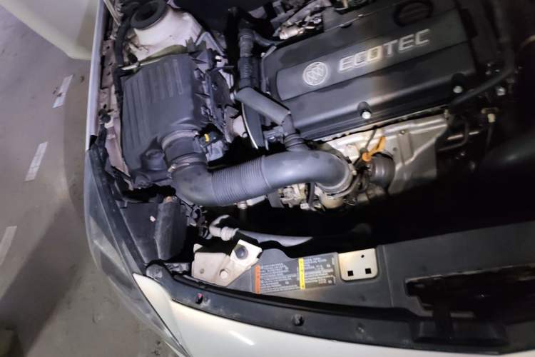 Used Buick Regal 2015 1.6T Fashion Tech Model Engine Bay Right