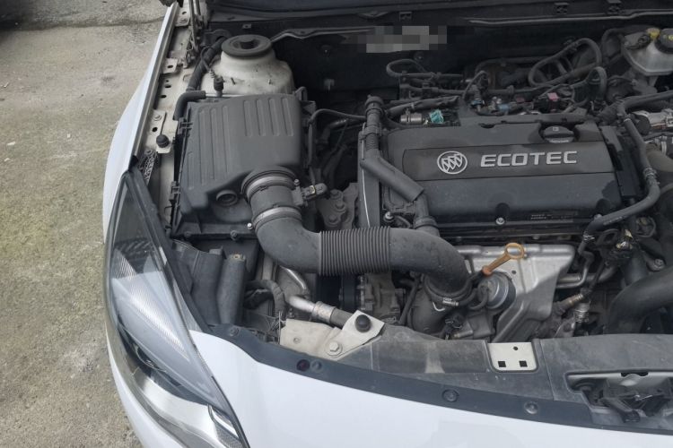 Used Buick Regal 2015 1.6T Leading Technology Model Engine Bay Right
