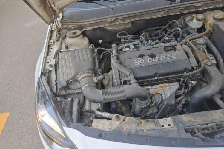 Used Buick Regal 2015 1.6T Leading Technology Model Engine Bay Right