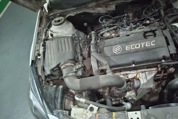 Used Buick Regal 2015 1.6T Elite Tech Model Engine Bay Right