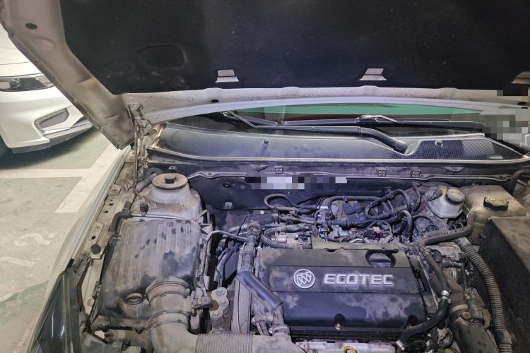 Used Buick Regal 2015 1.6T Leading Technology Model Engine Bay Right